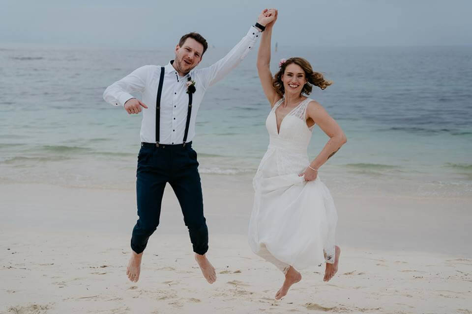 https://lovebird.gdcdevelopment.online/wp-content/uploads/2015/09/Ina-Hagen-jumping-for-joy.jpg