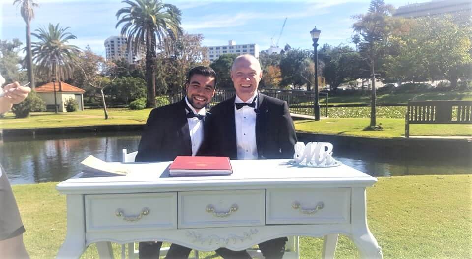 https://lovebird.gdcdevelopment.online/wp-content/uploads/2020/06/Jamie-Rodrigo-signing-the-register1.jpg