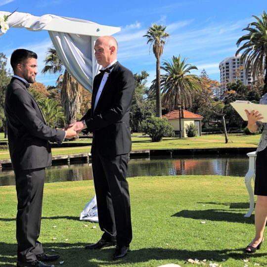 https://lovebird.gdcdevelopment.online/wp-content/uploads/2020/07/Heading-Photo-LGBT-Weddings-540x540.jpg