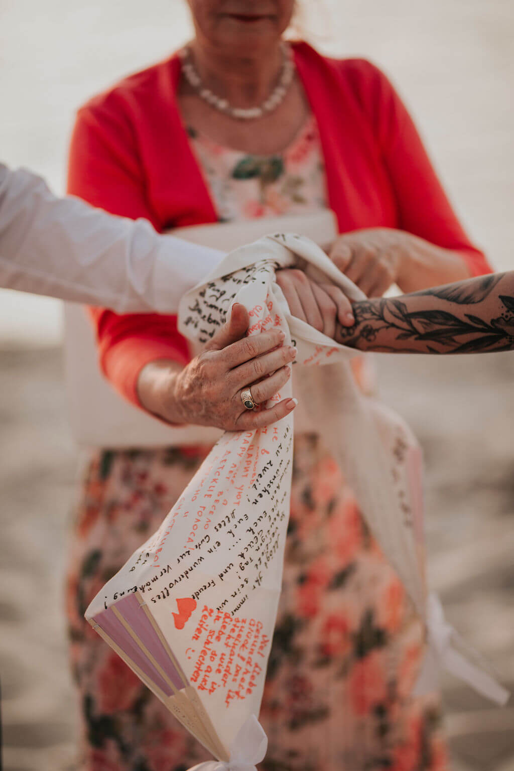 Love Bird Ceremonies - Bennion Beach - Vow Renewal (4)