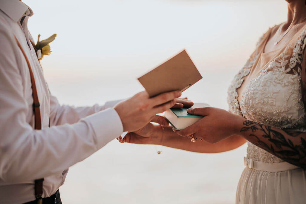 Love Bird Ceremonies - Bennion Beach - Vow Renewal (6)