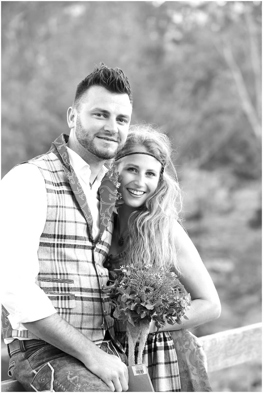 Featured Wedding (German) - Beccy & Mike - Bells Rapids (7)