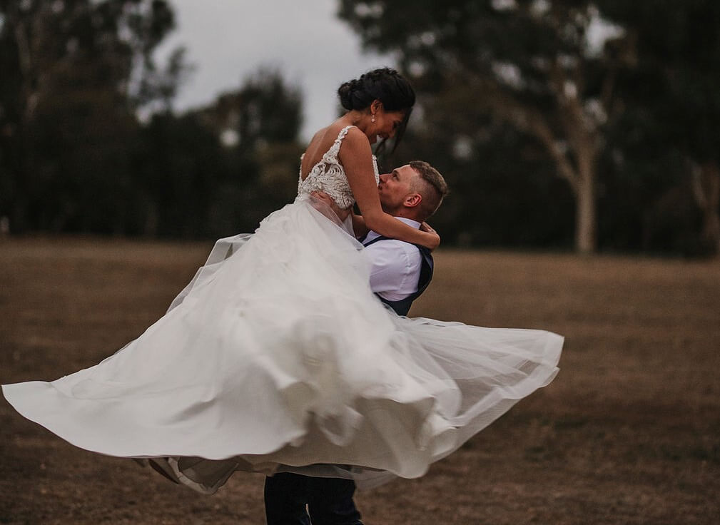 https://lovebird.gdcdevelopment.online/wp-content/uploads/2021/04/Featured-Wedding-Lucinda-Kristjan-Heirisson-Island-Perth-3.jpg